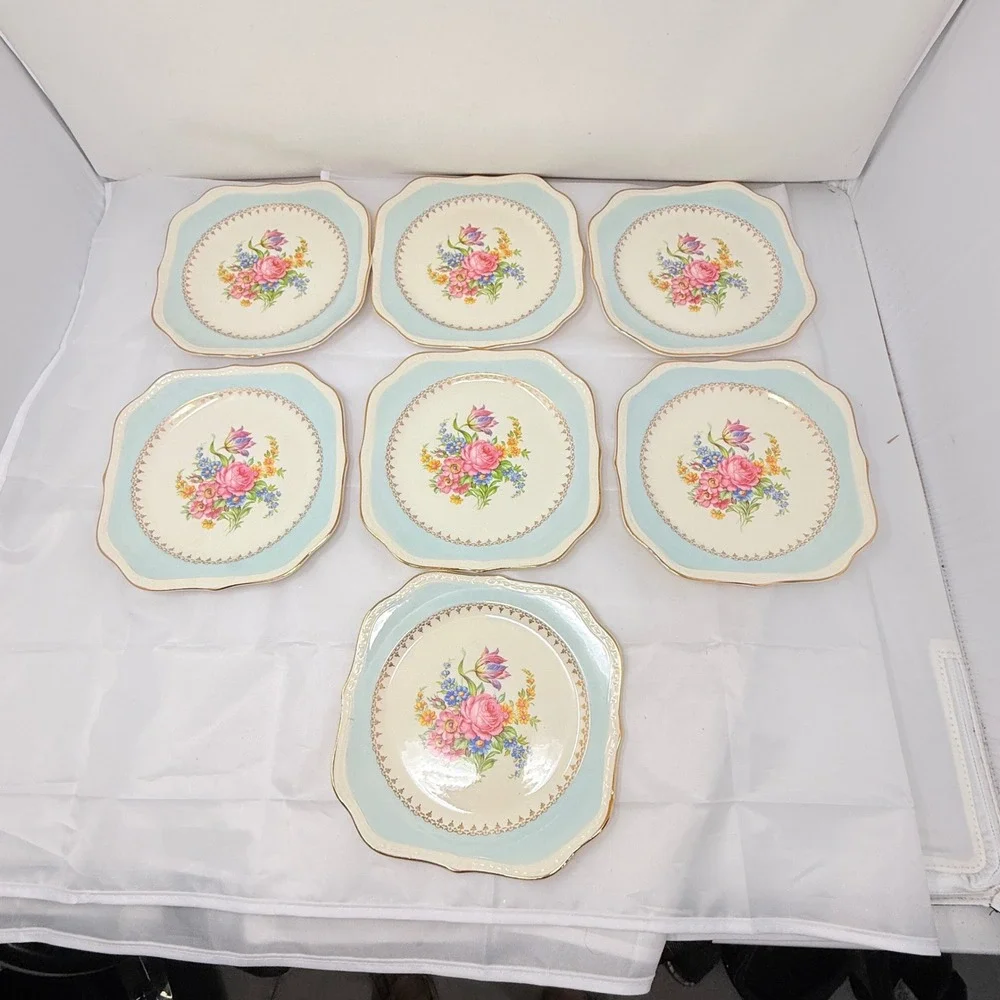 Homer Laughlin Georgian Eggshell Blue Floral Scalloped Salad Plates Set of 7